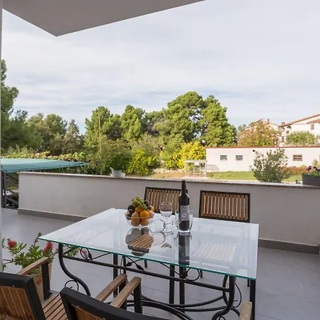 Idyllisches Nur 600 Meter Zum Mit Privater Terrasse, Wifi, Parkplatz