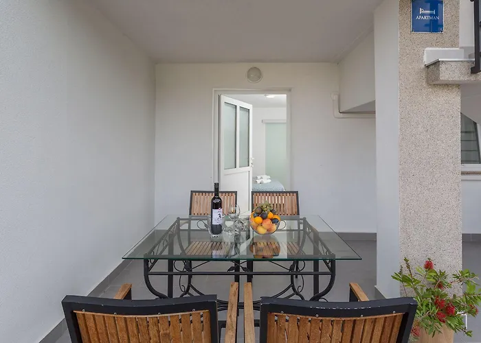 Idyllisches Nur 600 Meter Zum Mit Privater Terrasse, Wifi, Parkplatz