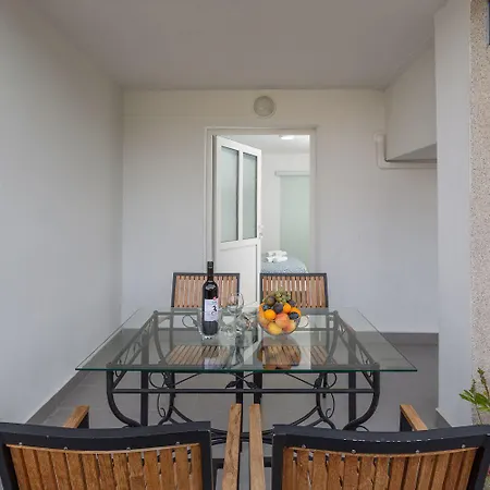 Idyllisches Nur 600 Meter Zum Mit Privater Terrasse, Wifi, Parkplatz