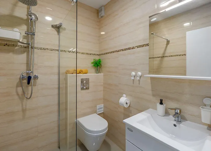 Idyllisches Nur 600 Meter Zum Mit Privater Terrasse, Wifi, Parkplatz Daire