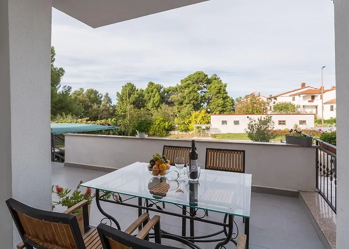 Idyllisches Nur 600 Meter Zum Mit Privater Terrasse, Wifi, Parkplatz